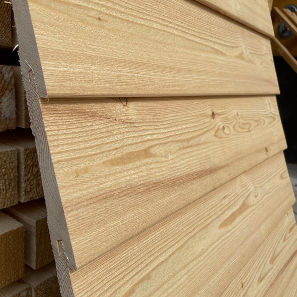 Sib. Lärche Keilspund 26x146 mm B/C feingesägt Stülpschalung Variant Nut/Feder