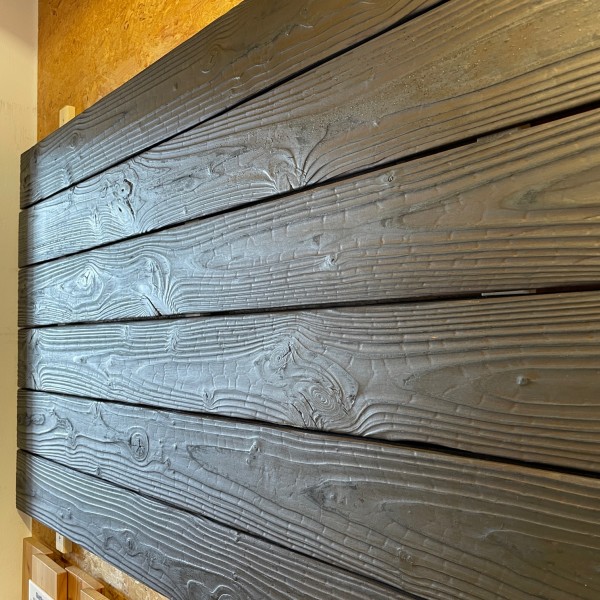 Douglasie Fassade 21x140 mm Carboset geflammt, gebürstet & lasiert Rhombus