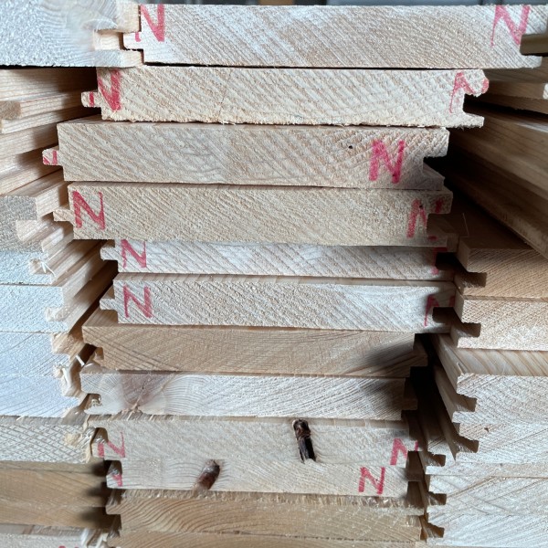 Nord. Fichte Rauspund 21x146 mm Nut/Feder Sexta Fußboden