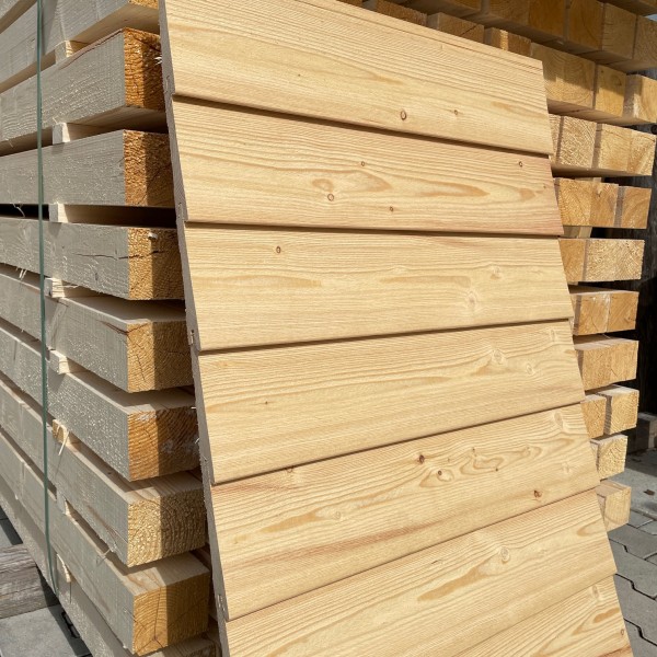 Sib. Lärche Keilspund 26x146 mm B/C feingesägt Stülpschalung Variant Nut/Feder