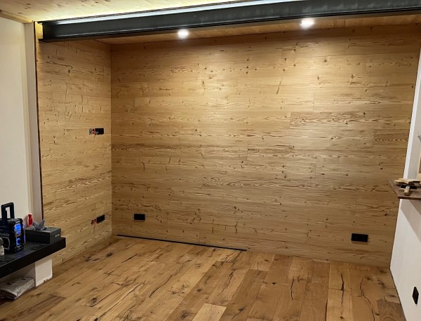 Altholzoptik Verkleidung Nord. Fichte gehackt gebürstet & gedämpft 21x195 mm