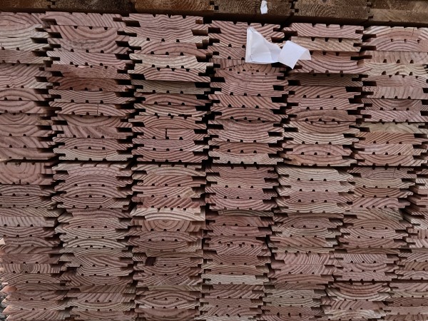 Douglasie Rhombusprofil 21x144 Nut/Feder Schalung Fassade Posten