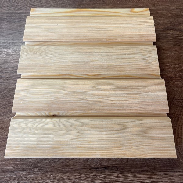 Sib. Lärche Rhombus 27x94 mm B/C microgeriffelt Nut/Feder Schalung