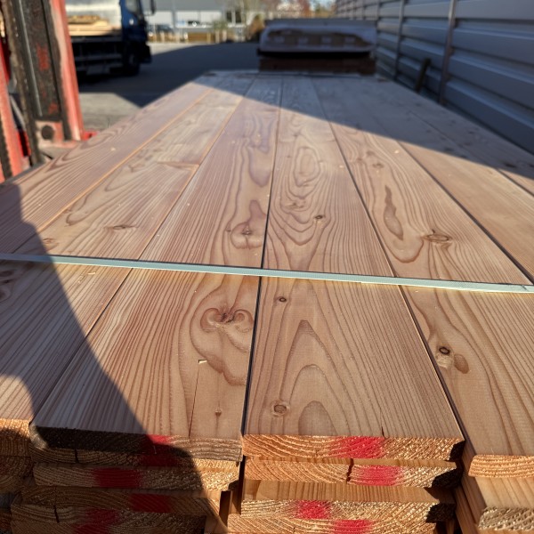 Dt. Lärche Glattkant 19x148 mm Bretter gehobelt & gerundet I/II